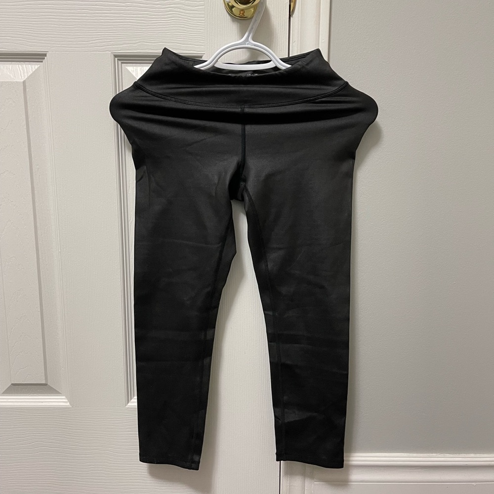Kendall + Kylie workout legging cropped